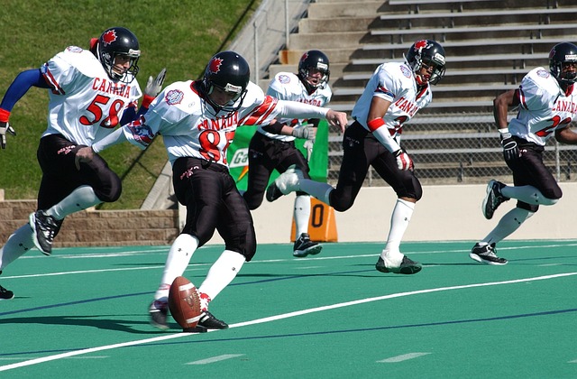 泰国3-1新加坡，国足相互战绩优势力压泰国晋级18强赛.