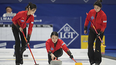 他通过不断 他通过不断